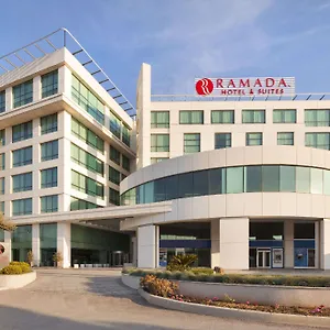 Ramada & By Wyndham Izmir Hotel